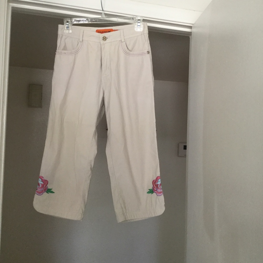 Beautiful Capri size xs